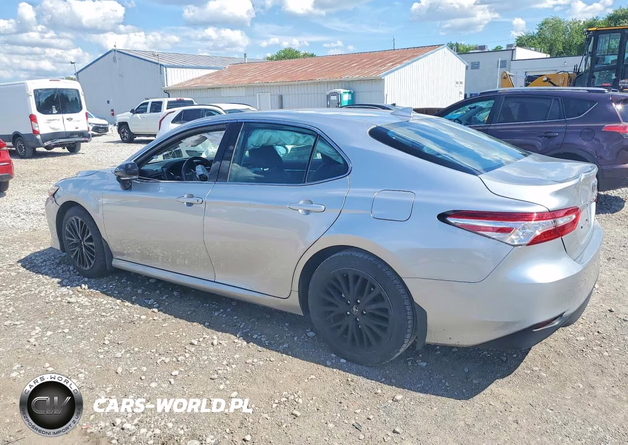 2019 Toyota Camry Xle VIN:4T1B11HK6KU820107 - 2
