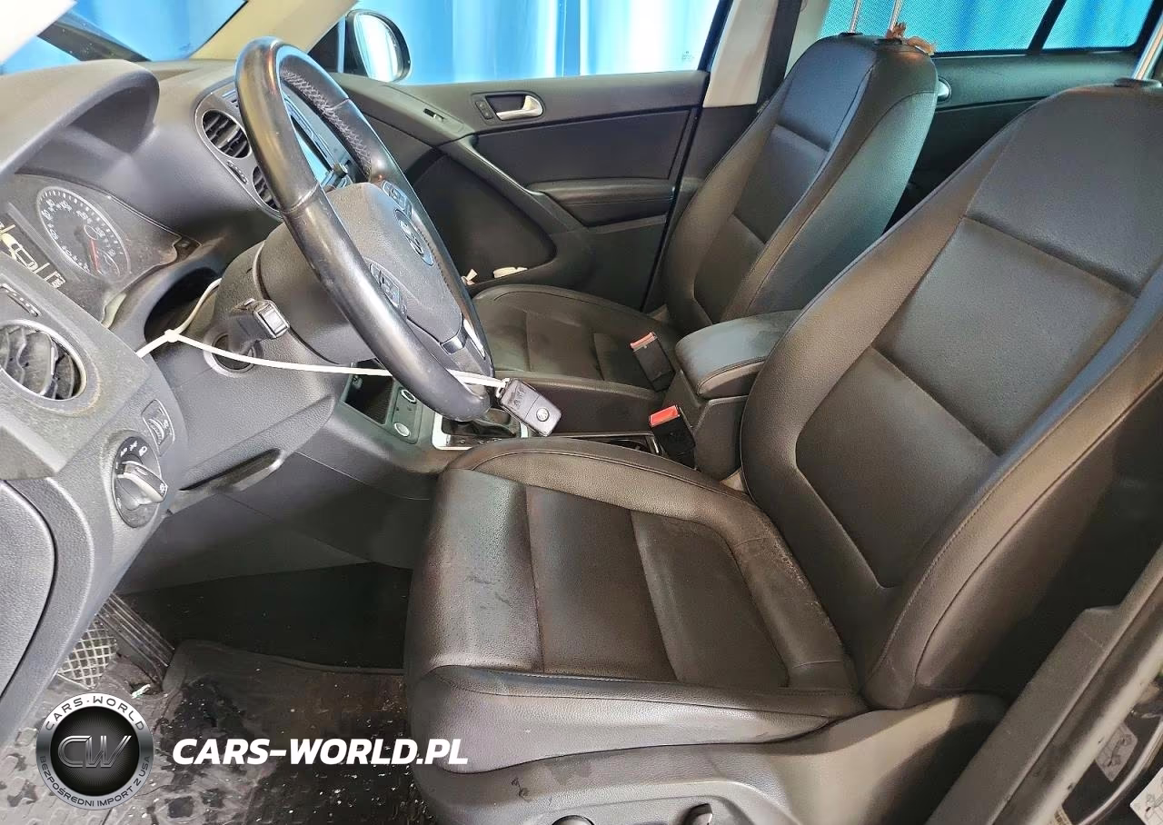 2016 Volkswagen Tiguan S VIN:WVGBV7AX1GW613990 - 7