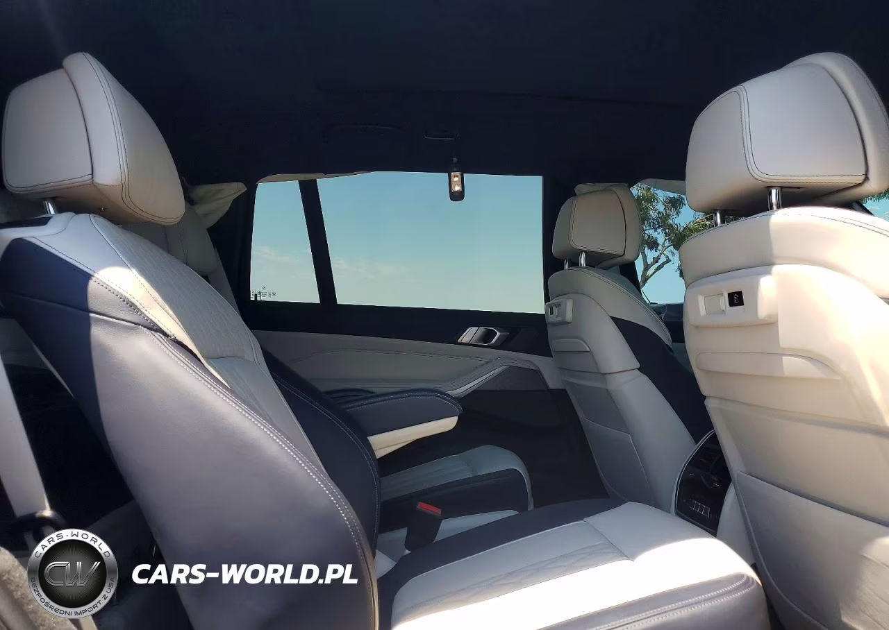 2019 BMW X7 xDrive50I VIN:5UXCX4C56KLS37731 - 10