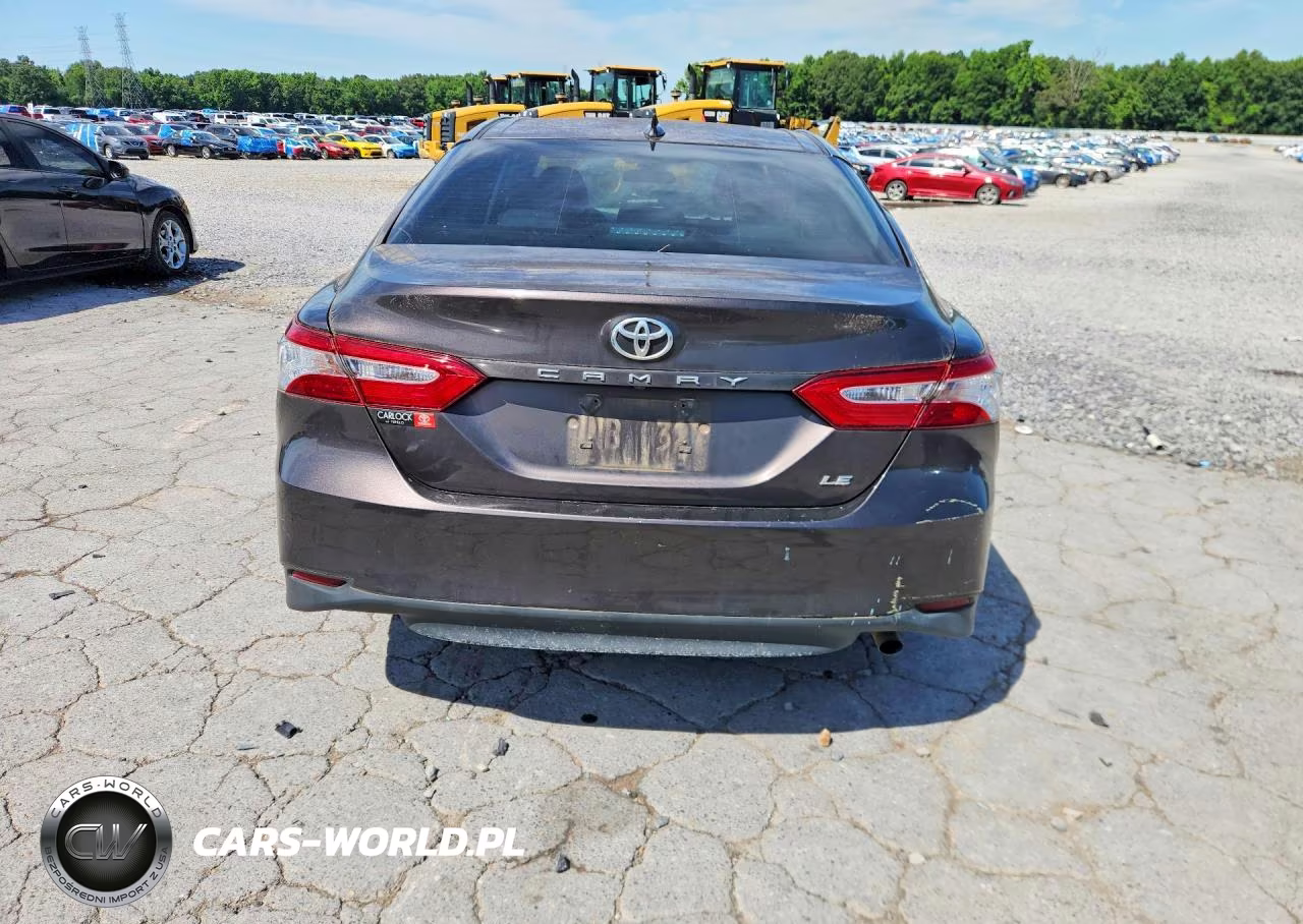2019 Toyota Camry Le VIN:4T1B11HK3KU852934 - 6