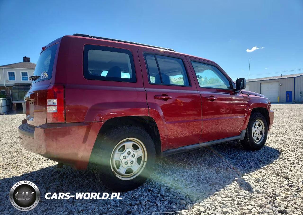 2010 Jeep Patriot Sport VIN:1J4NT2GB1AD666255 - 3
