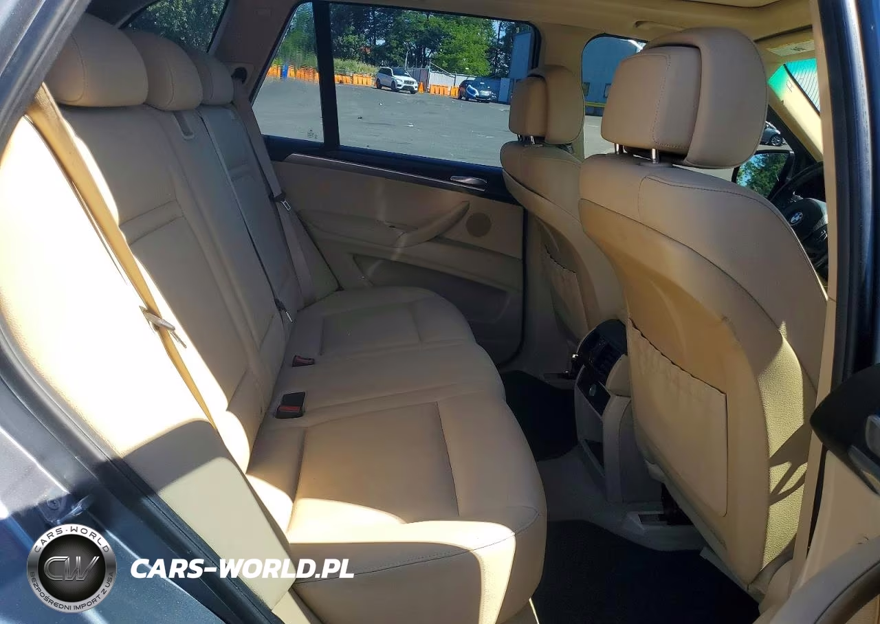 2011 BMW X5 VIN:5UXZW0C55BL368543 - 10