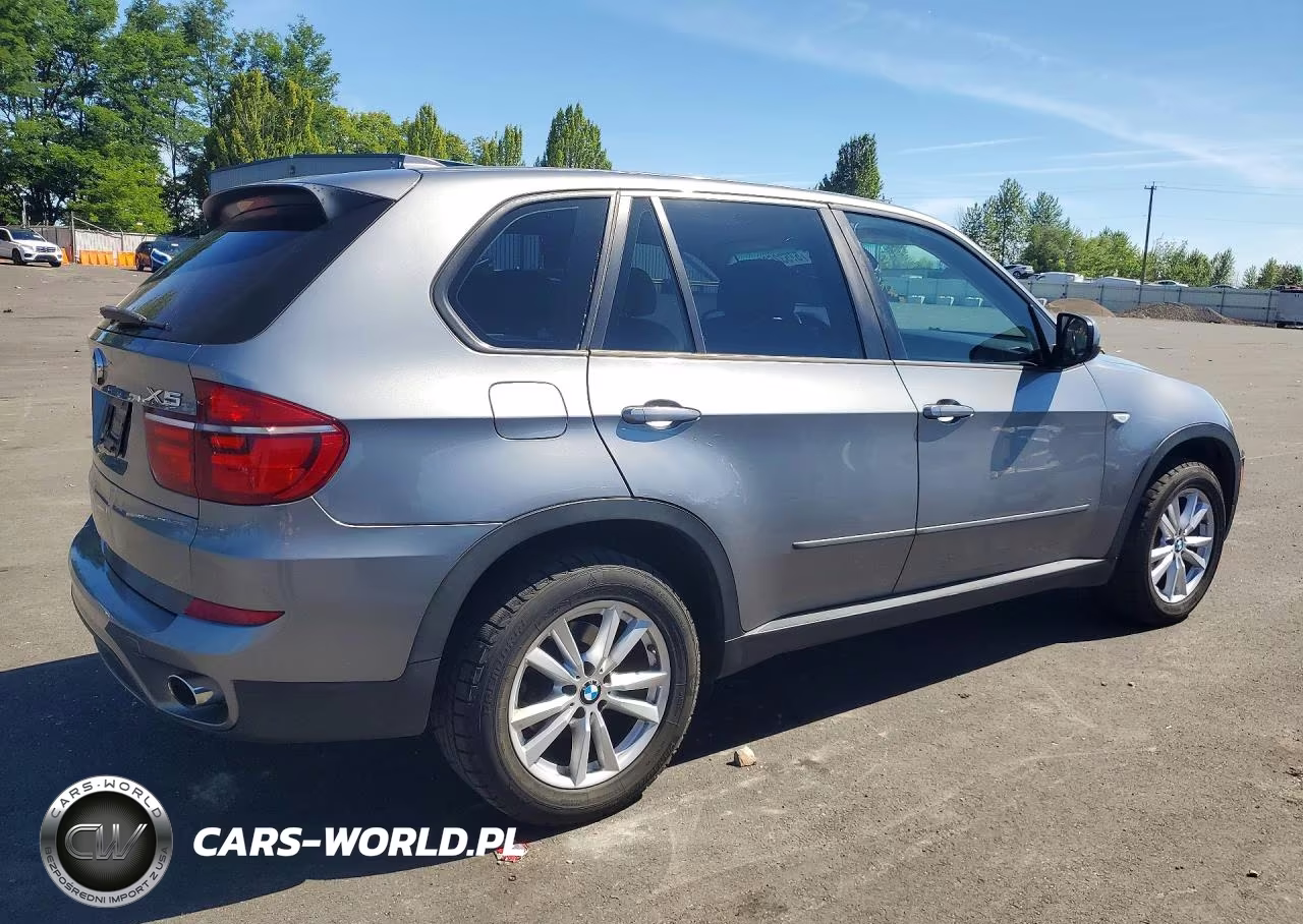 2011 BMW X5 VIN:5UXZW0C55BL368543 - 3