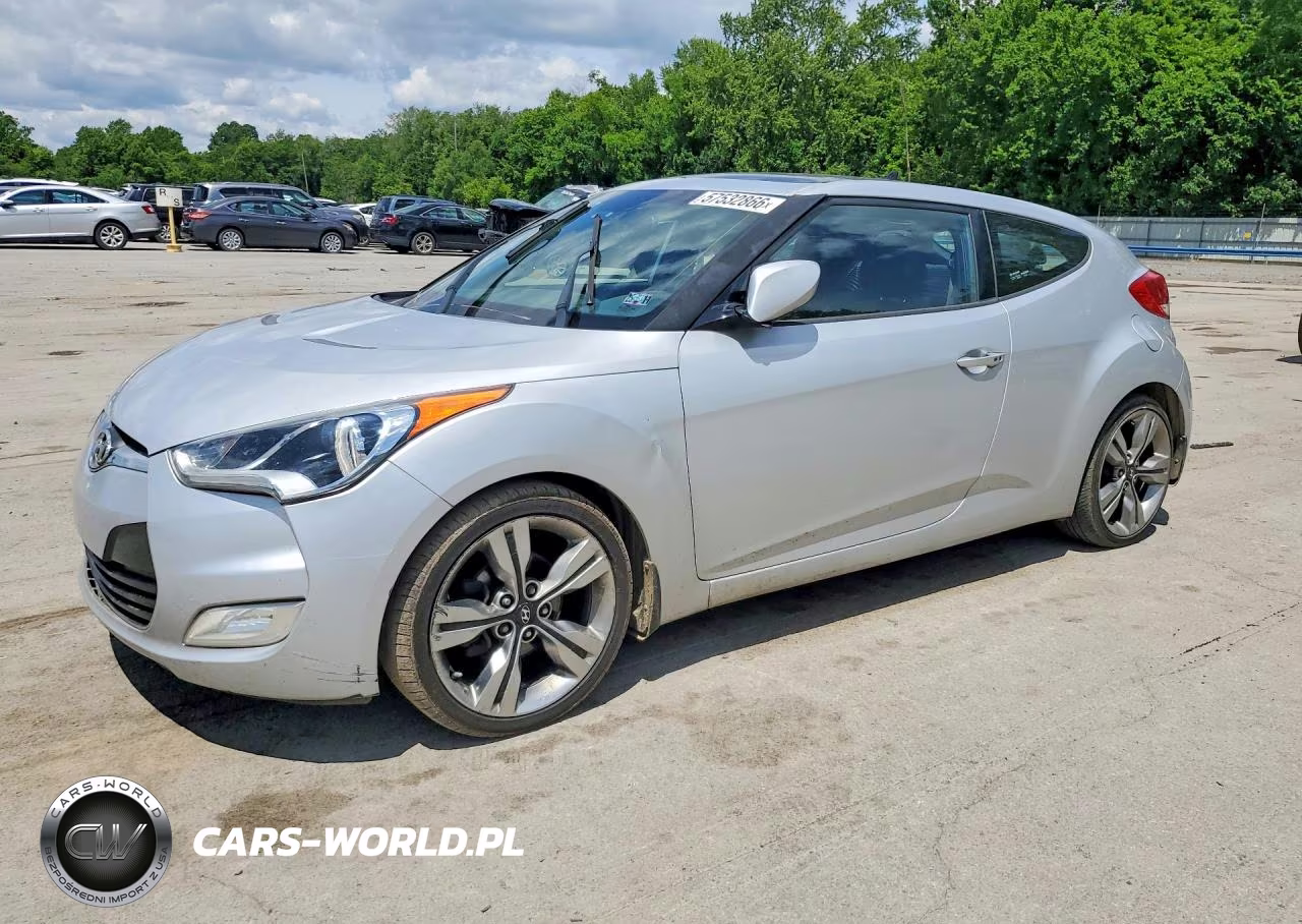 2015 Hyundai Veloster Base