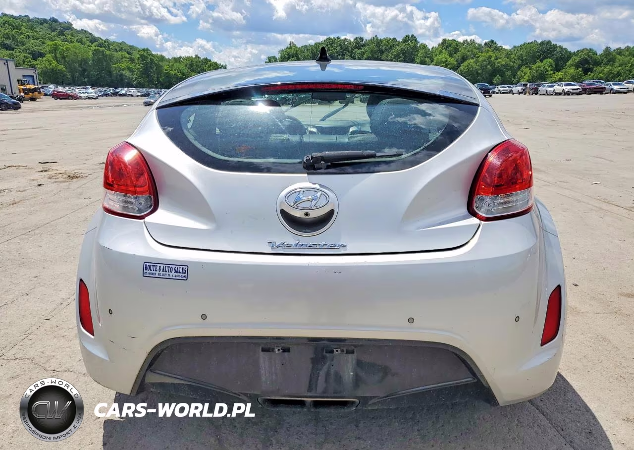 2015 Hyundai Veloster Base VIN:KMHTC6AD5FU232129 - 6