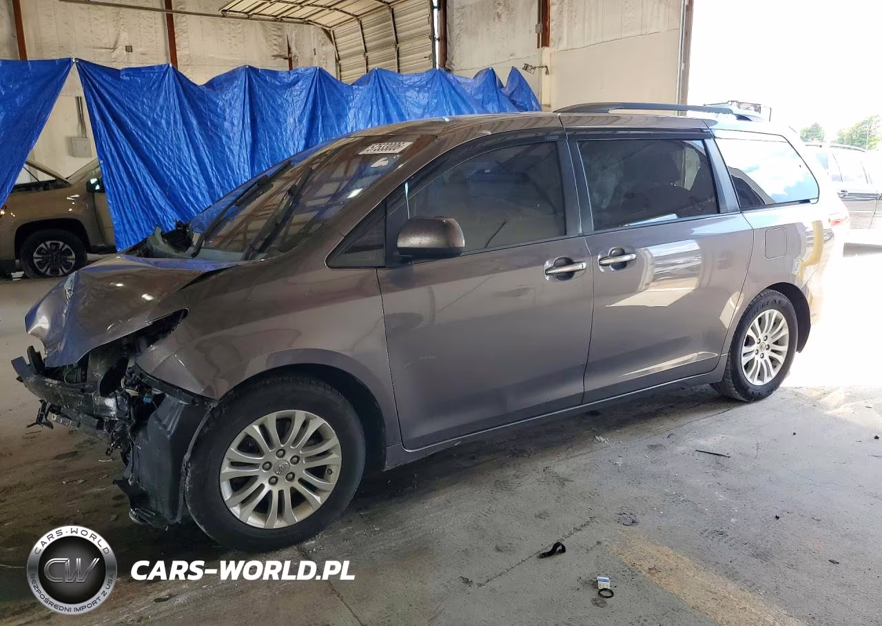 2014 Toyota Sienna Xle 8-Passenger – zdjęcie 1 z 13