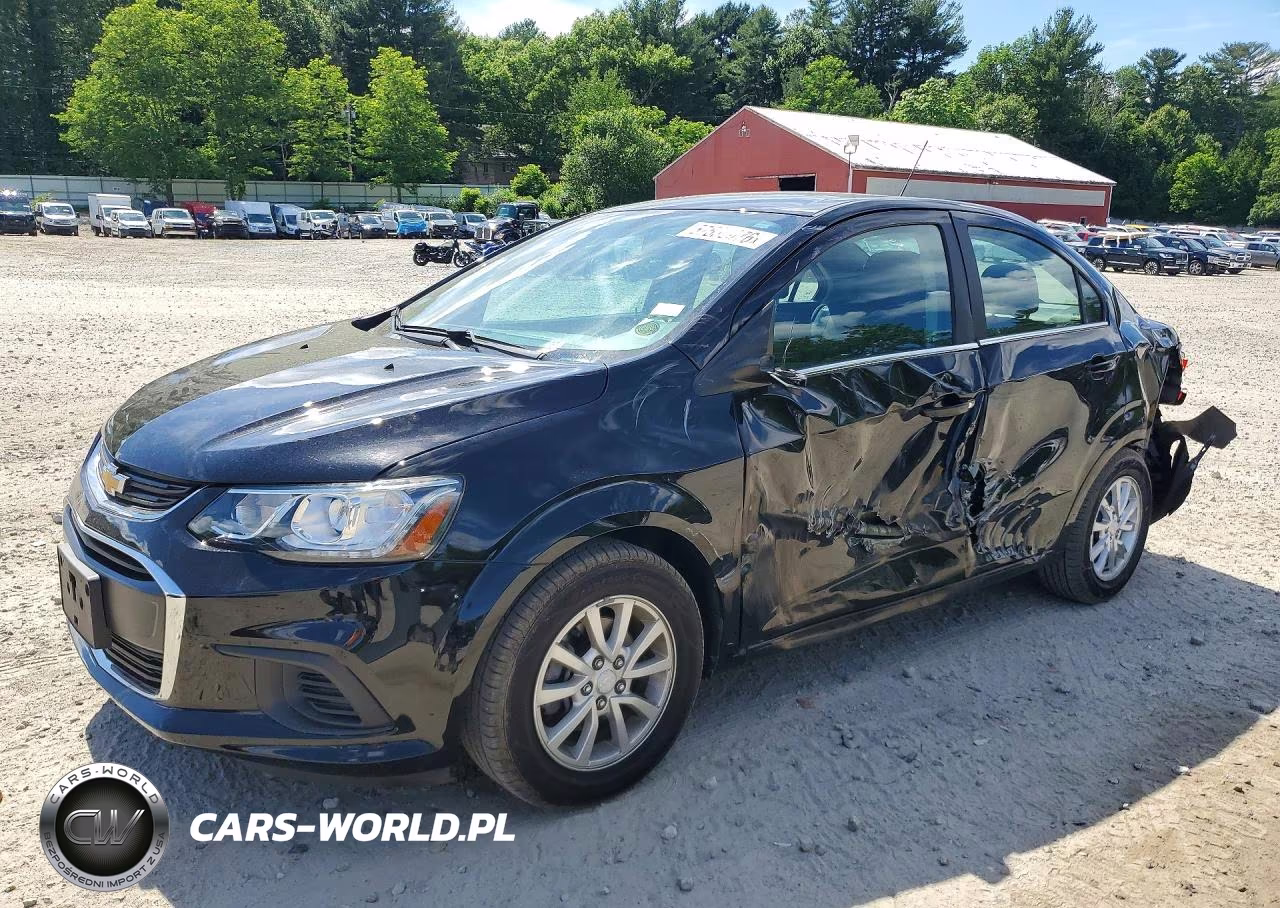 2017 Chevrolet Sonic Lt – zdjęcie 1 z 12