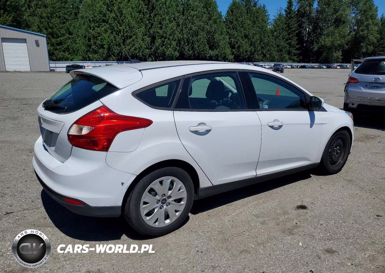 2012 Ford Focus Se VIN:1FAHP3K22CL206802 - 3