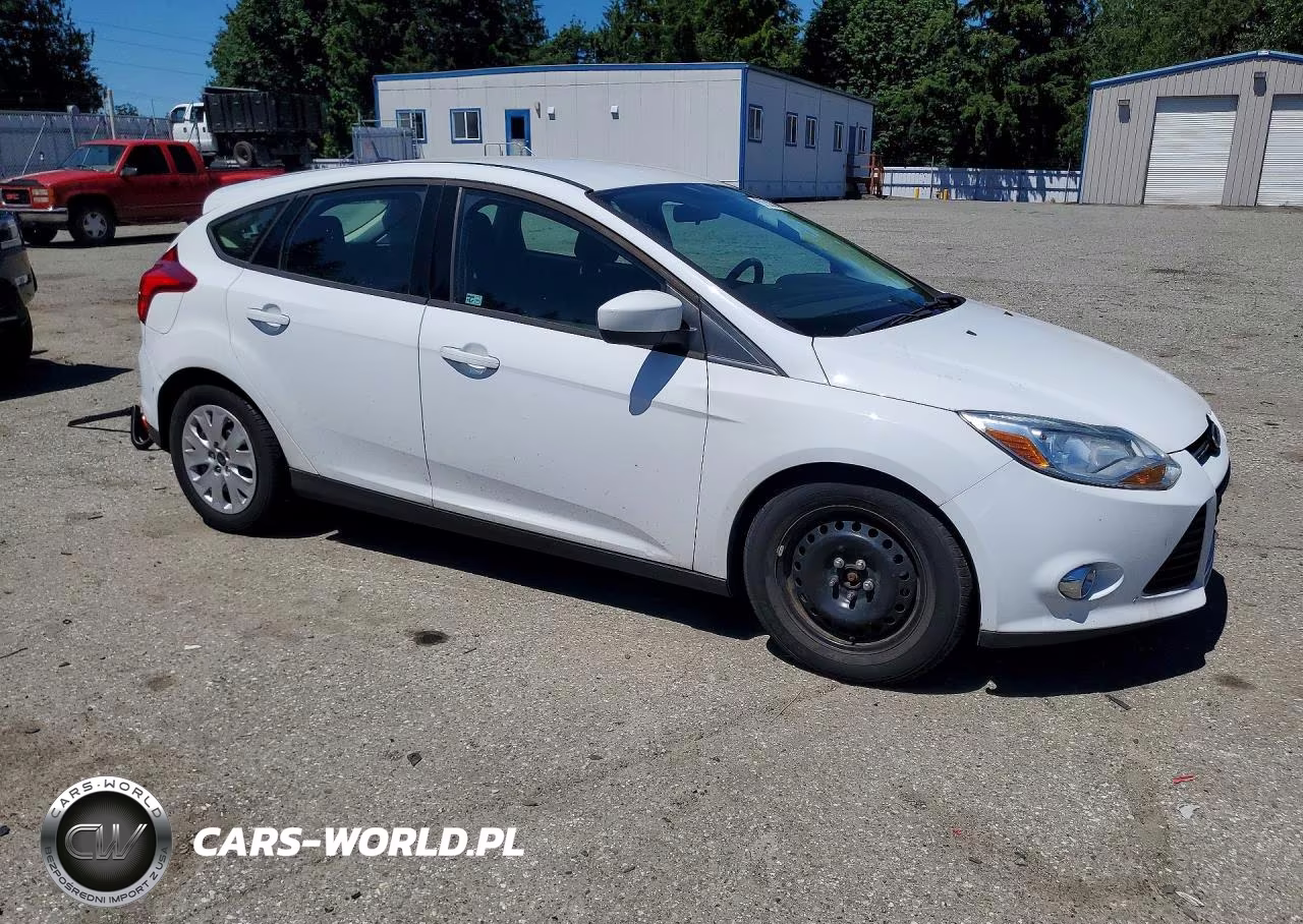 2012 Ford Focus Se VIN:1FAHP3K22CL206802 - 4