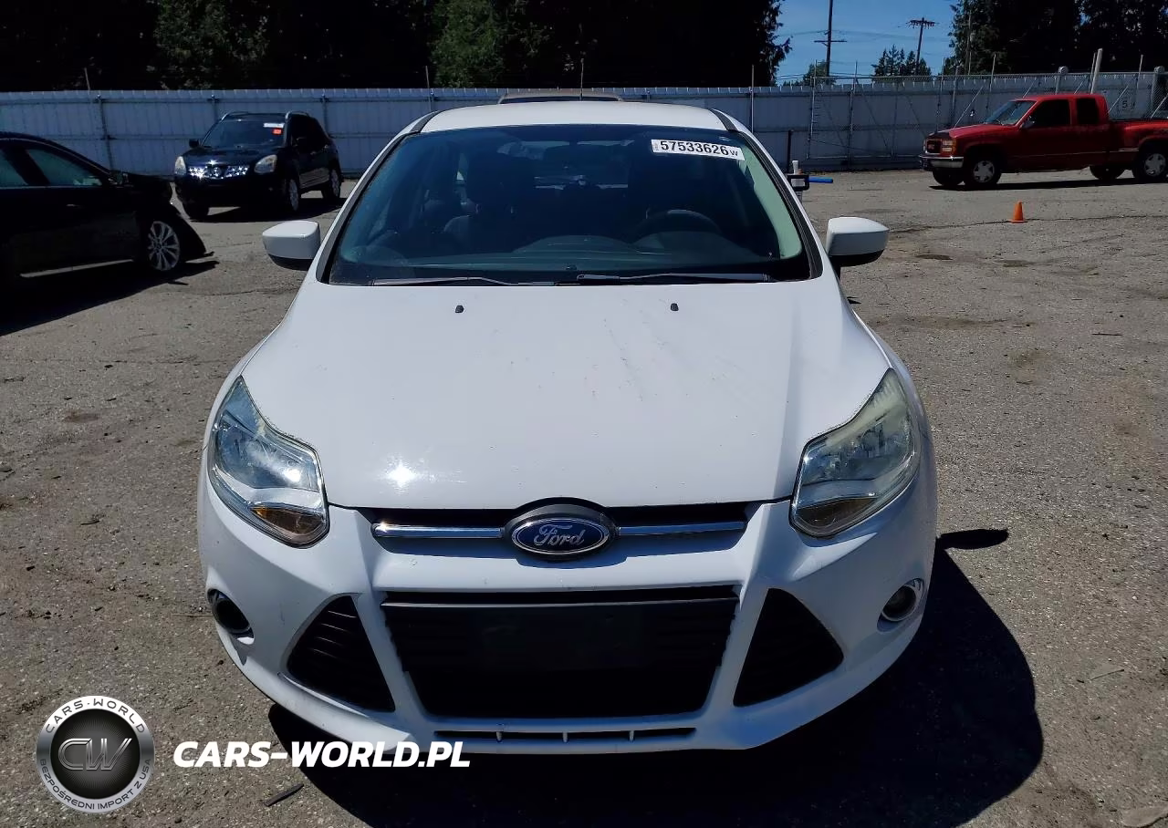 2012 Ford Focus Se VIN:1FAHP3K22CL206802 - 5