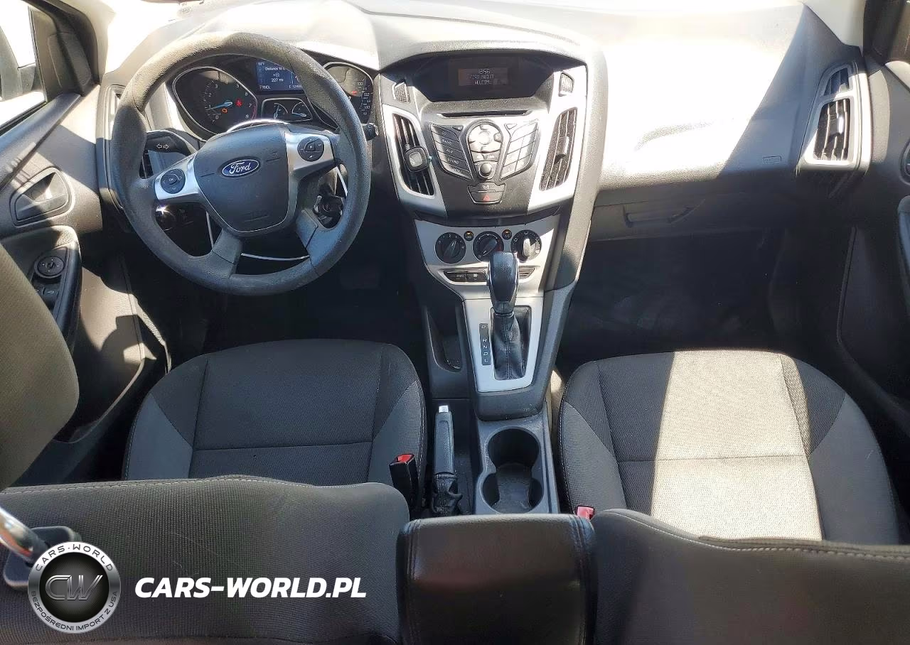 2012 Ford Focus Se VIN:1FAHP3K22CL206802 - 8