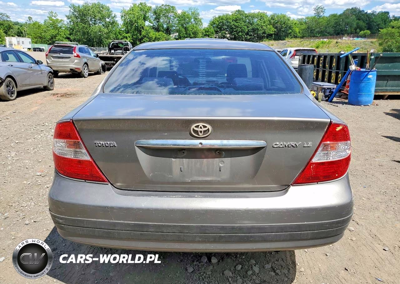 2002 Toyota Camry Le VIN:4T1BE32K62U623723 - 6
