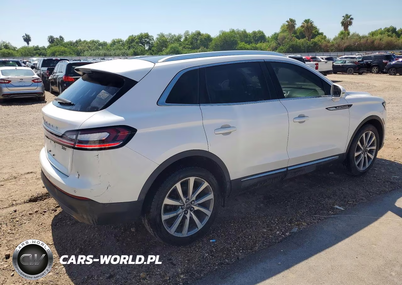 2019 Lincoln Nautilus Select VIN:2LMPJ6K90KBL23783 - 3