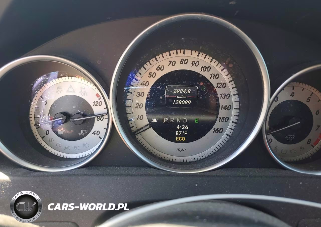 2013 Mercedes-Benz C 300 4Matic VIN:WDDGF8AB5DR297527 - 9