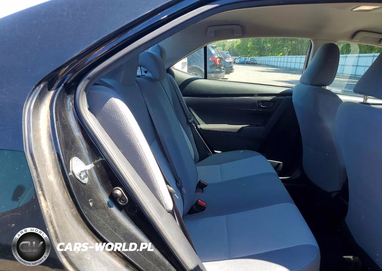 2018 Toyota Corolla L VIN:2T1BURHE4JC001192 - 10
