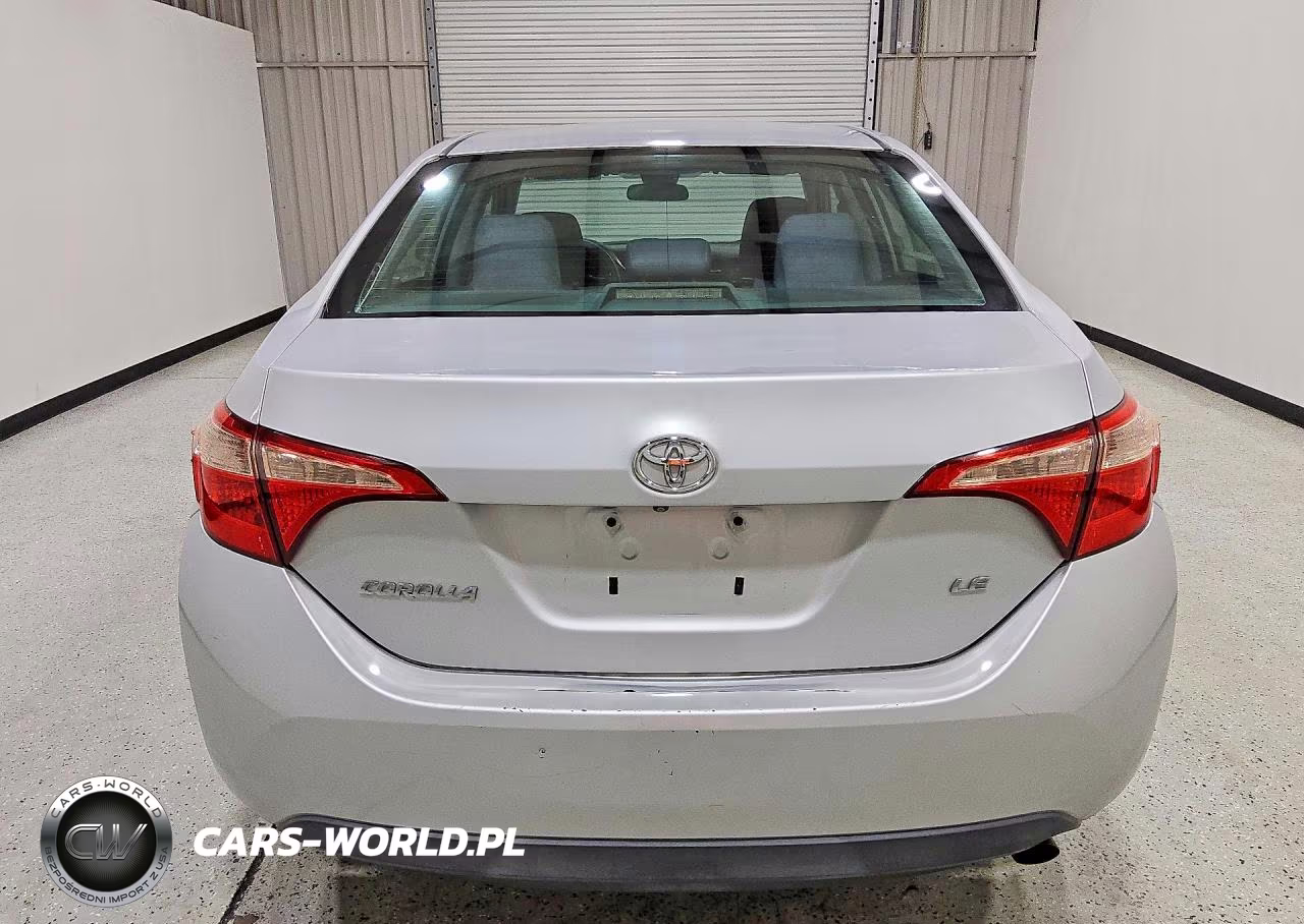 2017 Toyota Corolla Le VIN:2T1BURHE9HC746773 - 6