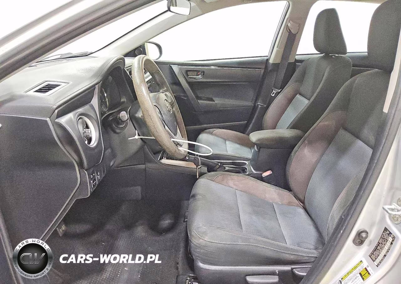 2017 Toyota Corolla Le VIN:2T1BURHE9HC746773 - 7