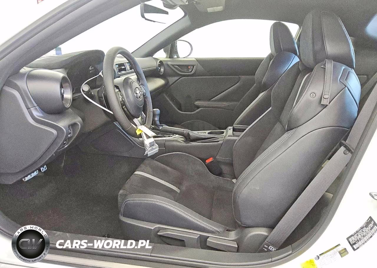 2026 Toyota Gr 86 Premium VIN:JF1ZNBE15T8078906 - 7