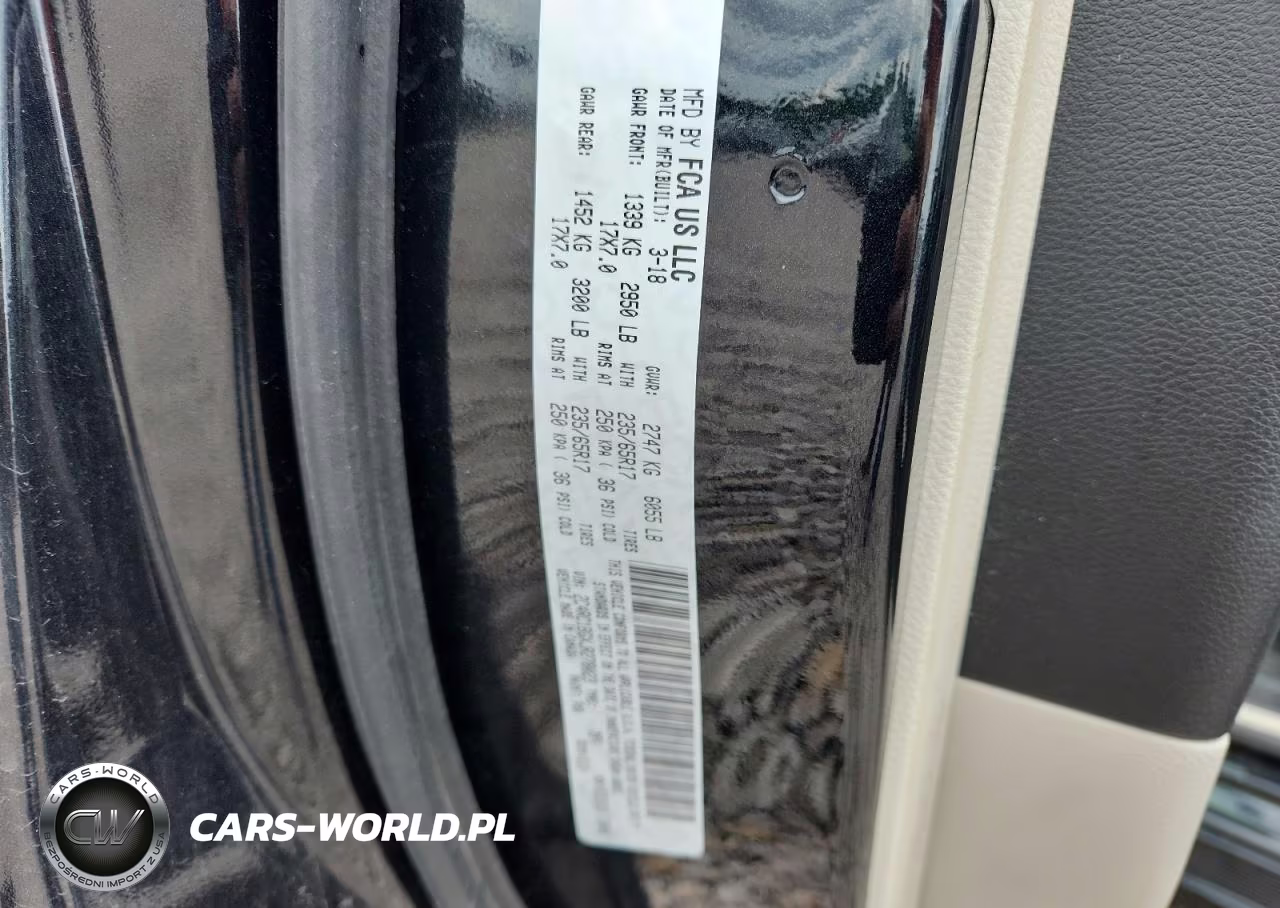 2018 Chrysler Pacifica Touring L VIN:2C4RC1BGXJR278023 - 13