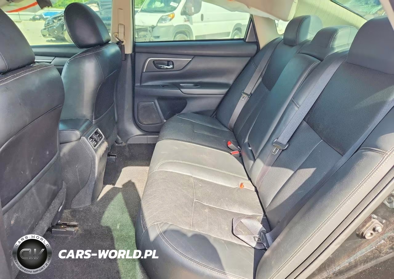 2018 Nissan Altima 2.5 VIN:1N4AL3APXJC227016 - 10