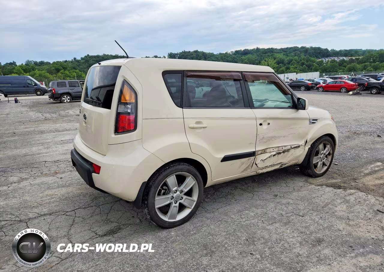 2011 Kia Soul ! VIN:KNDJT2A27B7713561 - 3