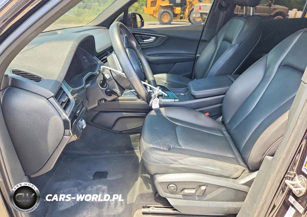 2017 Audi Q7 Premium Plus VIN:WA1LAAF70HD016881 - 7