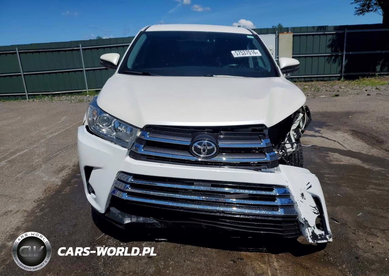 2019 Toyota Highlander Le VIN:5TDBZRFH9KS724205 - 5