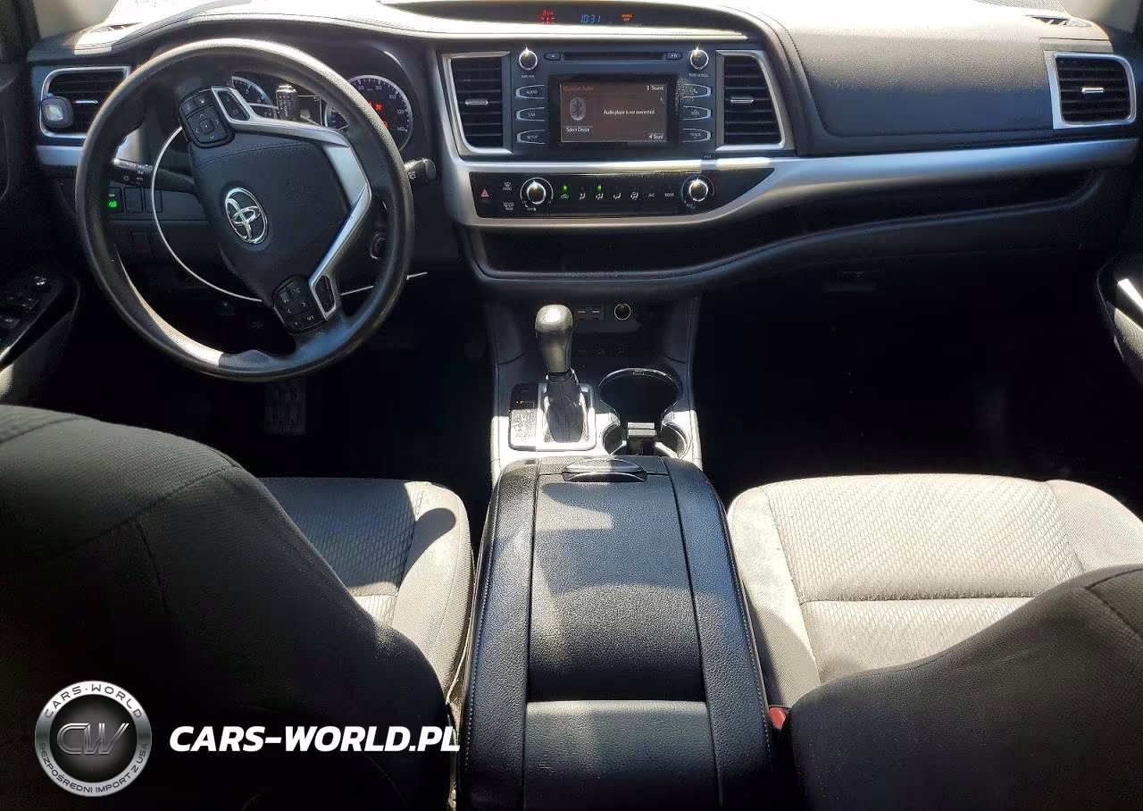 2019 Toyota Highlander Le VIN:5TDBZRFH9KS724205 - 8