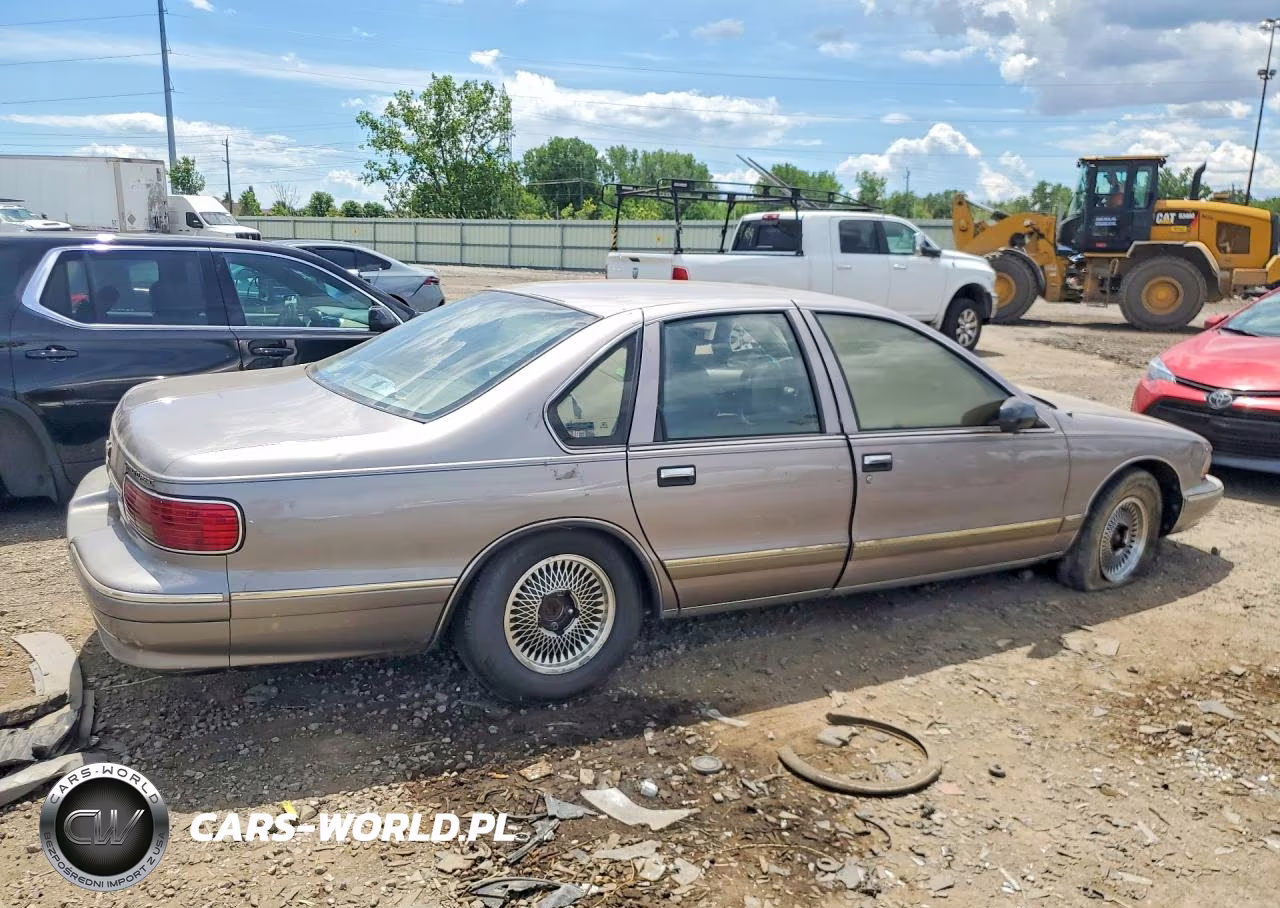 1996 Chevrolet Caprice Classic VIN:1G1BL52W8TR187866 - 3