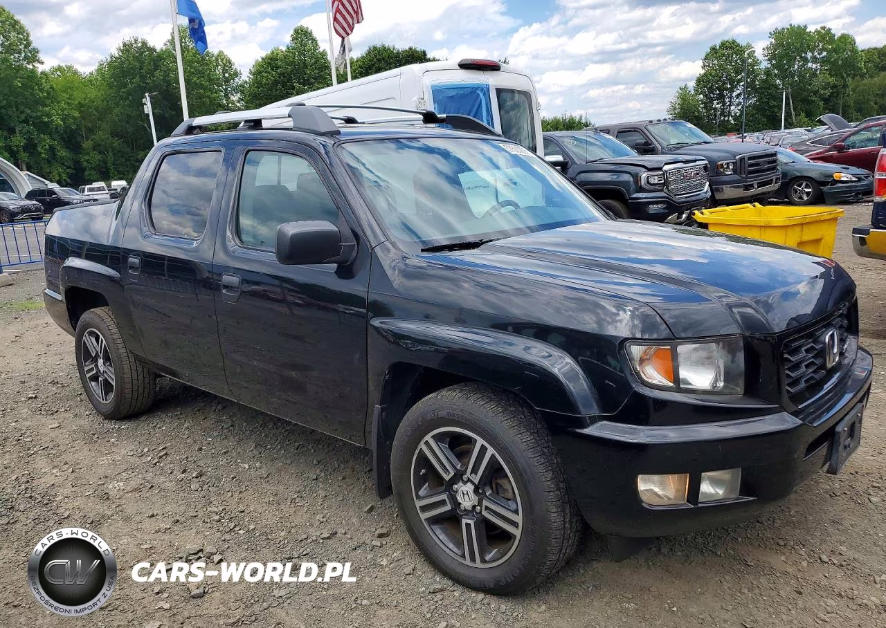 2013 Honda Ridgeline Sport VIN:5FPYK1F73DB018725 - 4