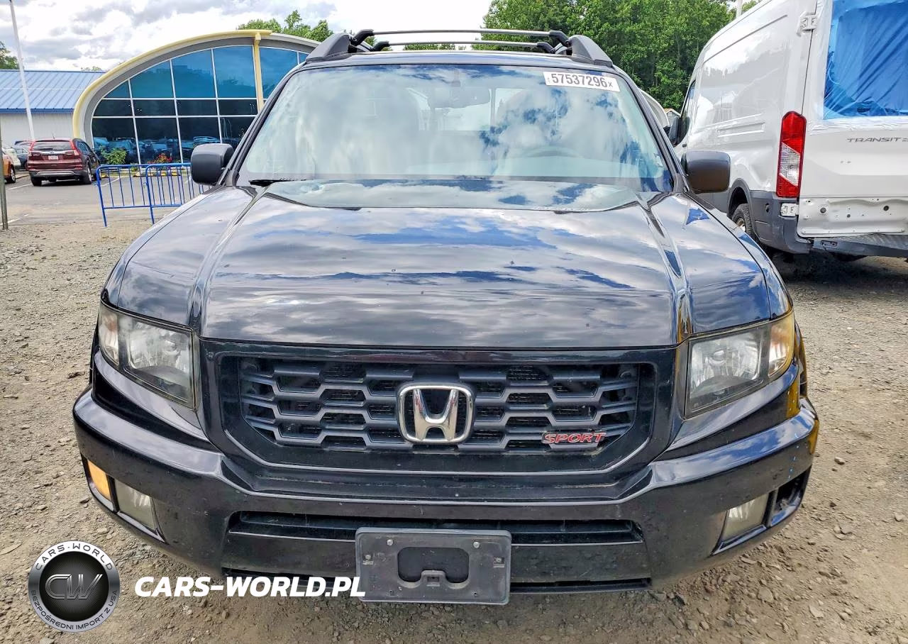 2013 Honda Ridgeline Sport VIN:5FPYK1F73DB018725 - 5