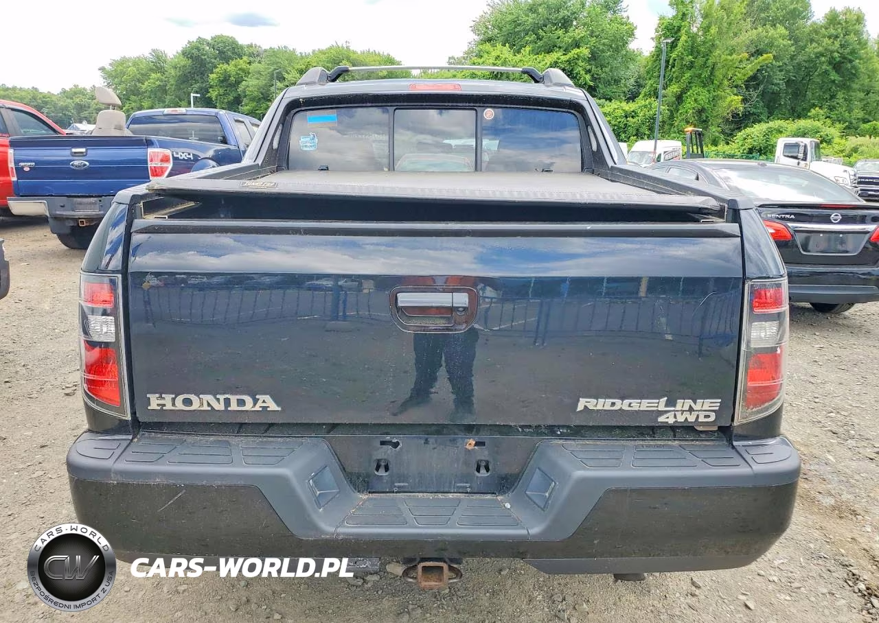 2013 Honda Ridgeline Sport VIN:5FPYK1F73DB018725 - 6