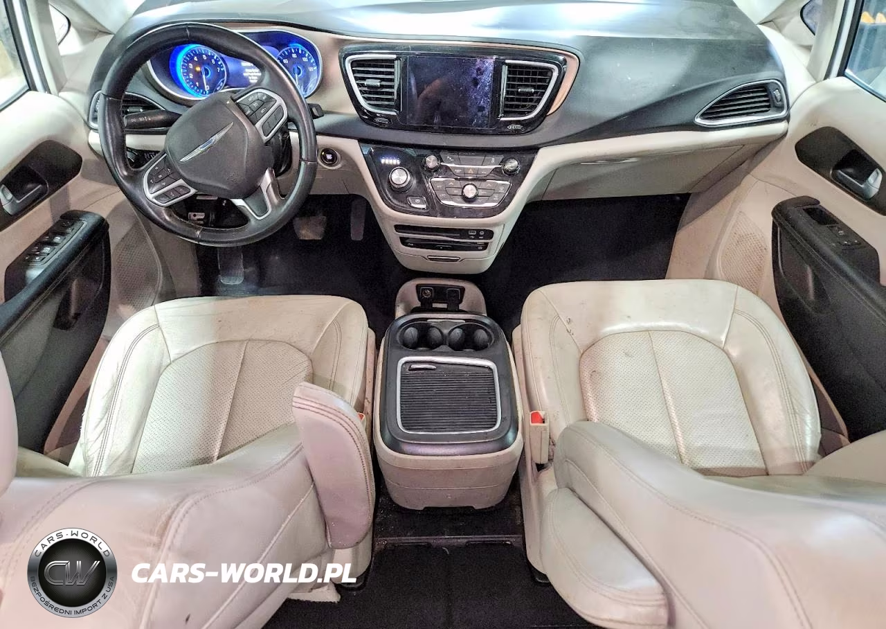 2017 Chrysler Pacifica Touring L Plus VIN:2C4RC1EG8HR550929 - 8