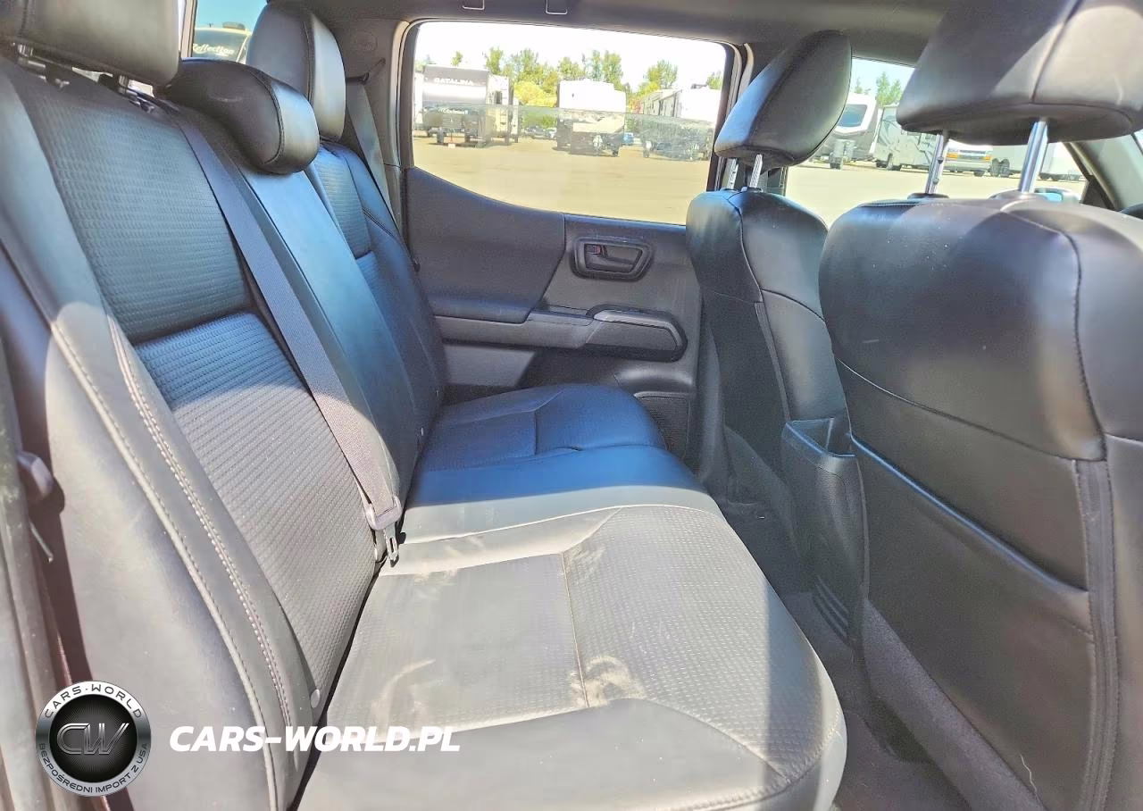2022 Toyota Tacoma Trd Off-Road VIN:3TMCZ5AN6NM481757 - 10