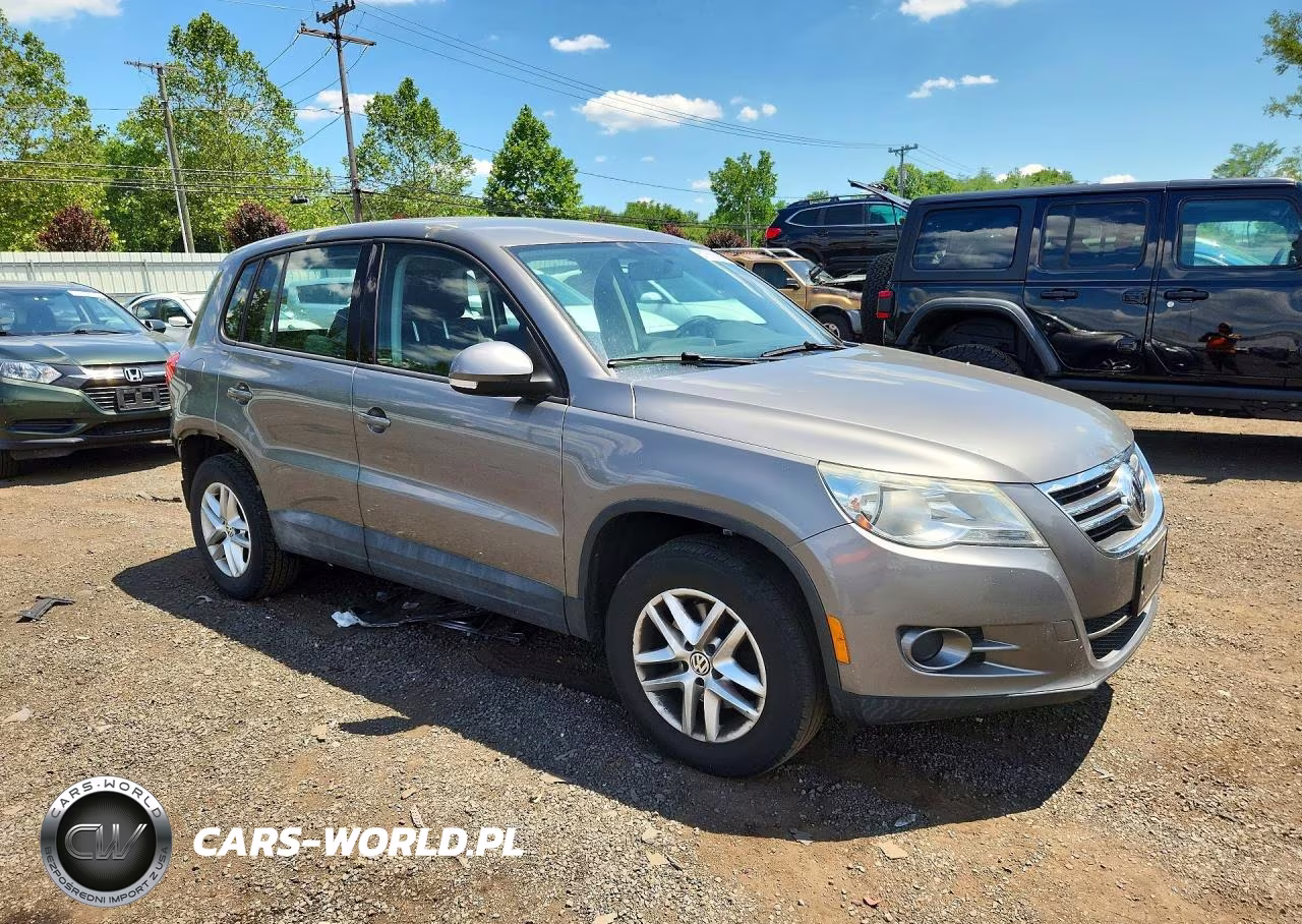 2011 Volkswagen Tiguan S VIN:WVGBV7AX3BW516184 - 4