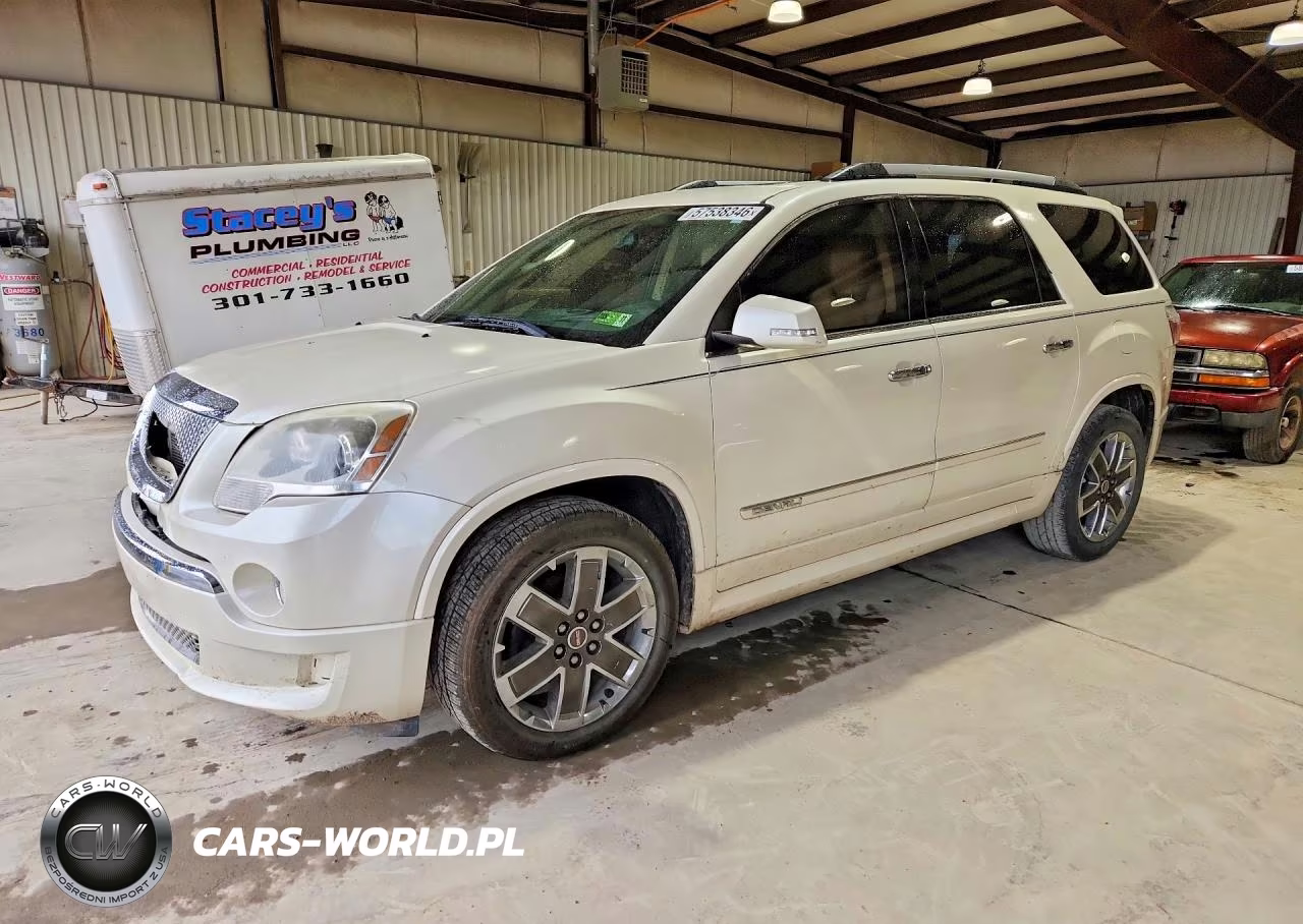 2011 GMC Acadia Denali