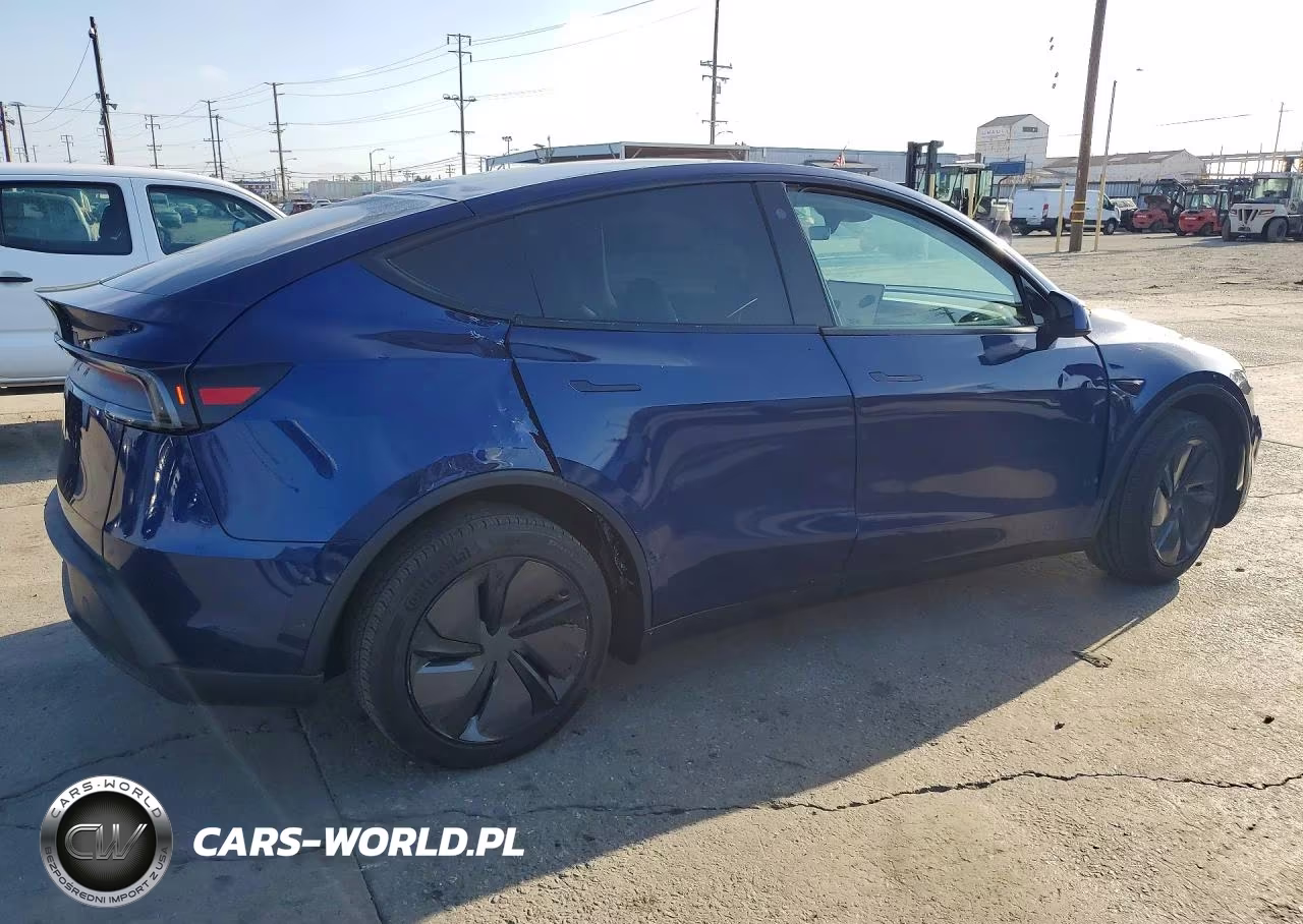 2026 Tesla Model Y Premium Rear-Wheel Drive-Standard Rear-Wheel Drive VIN:7SAYGDEDXTF407480 - 3