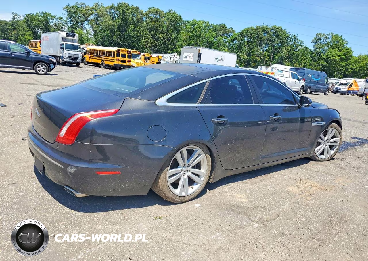 2011 Jaguar Xj VIN:SAJWA1CB3BLV08217 - 3