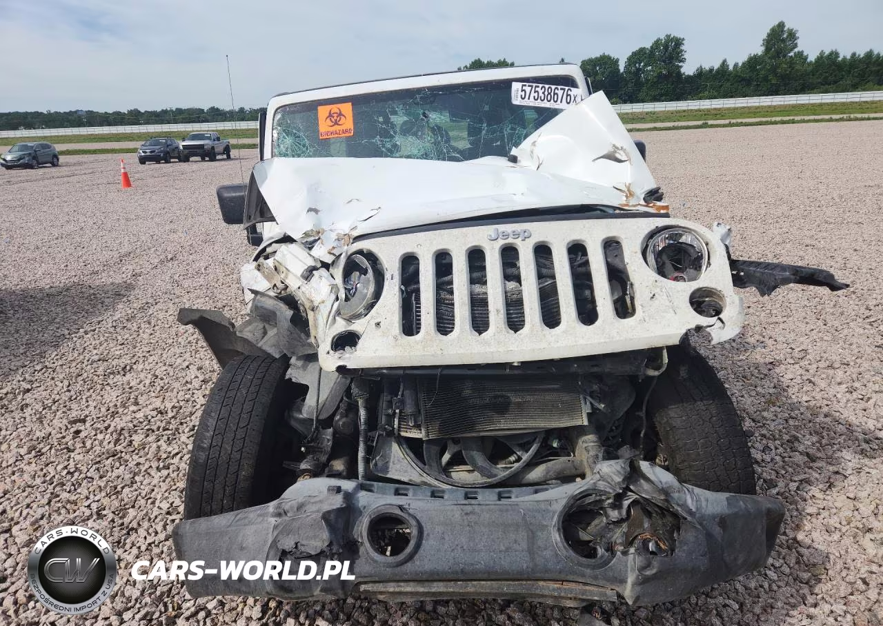 2016 Jeep Wrangler Unlimited Sport VIN:1C4BJWKG1GL325610 - 5