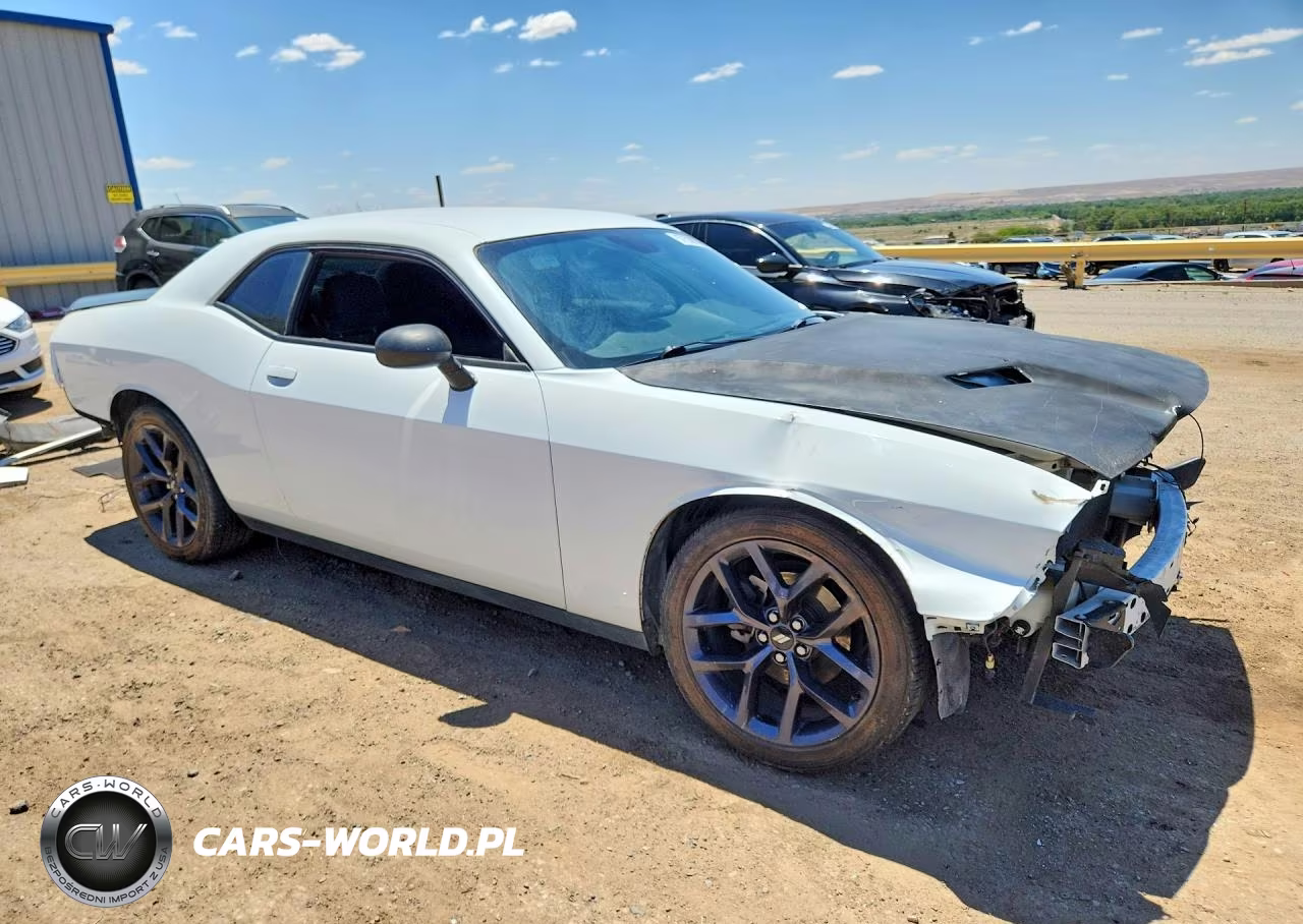 2019 Dodge Challenger Sxt VIN:2C3CDZAG3KH735267 - 4