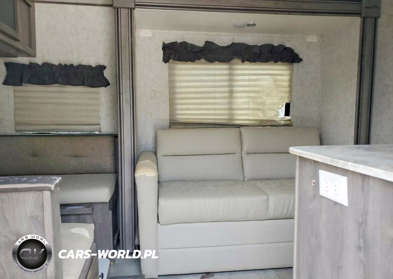 2019 Coachmen Apex Nano VIN:5ZT2CXKB8KL006135 - 6