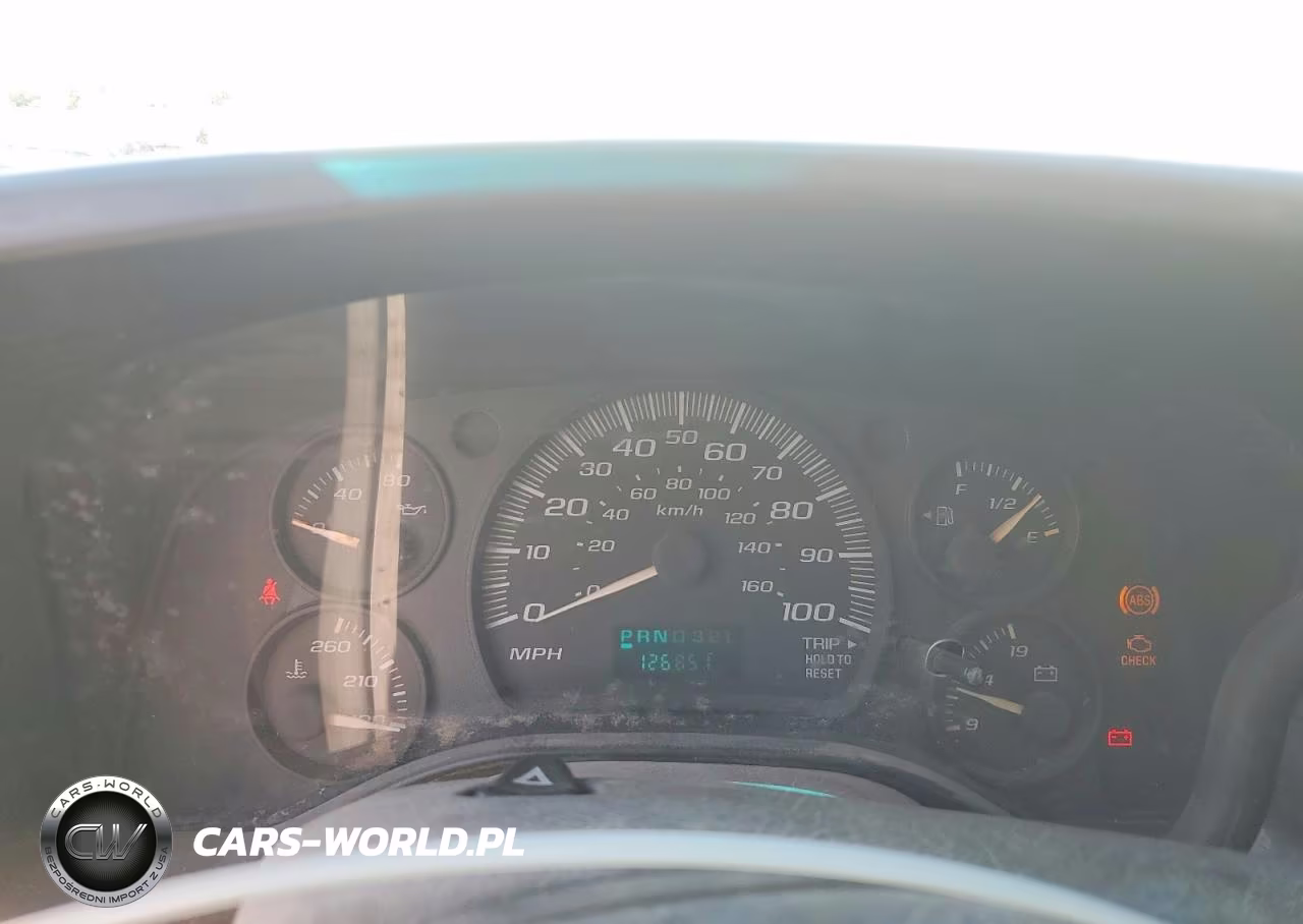 2003 Chevrolet Express Delivery Truck VIN:1GBHG31U231176228 - 9
