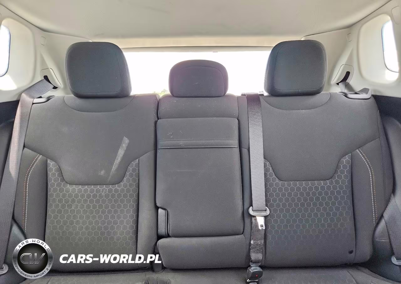 2019 Jeep Compass Sport VIN:3C4NJCABXKT769745 - 10