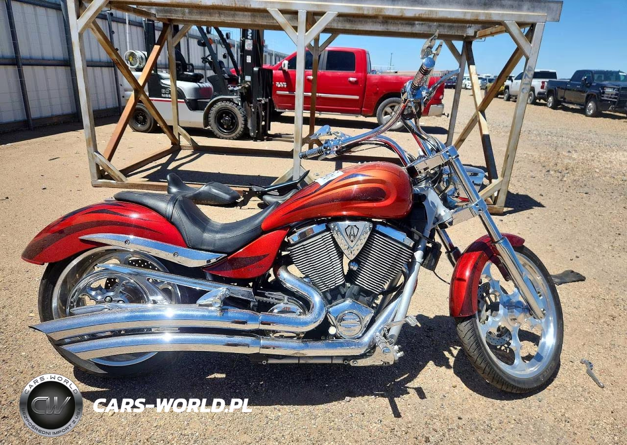 2007 Victory Motorcycles Ness Jackpot – zdjęcie 1 z 9