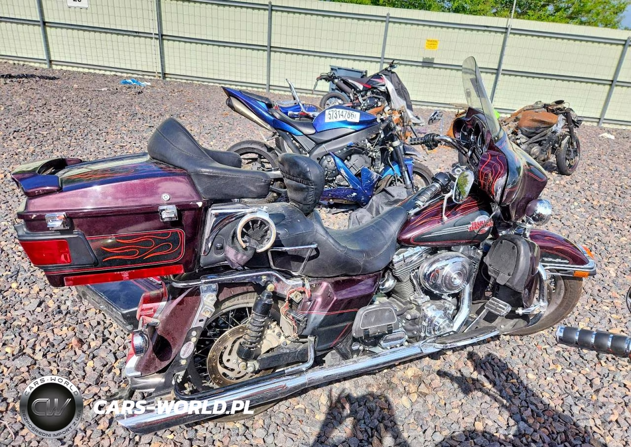 2005 Harley Davidson Flhtcui