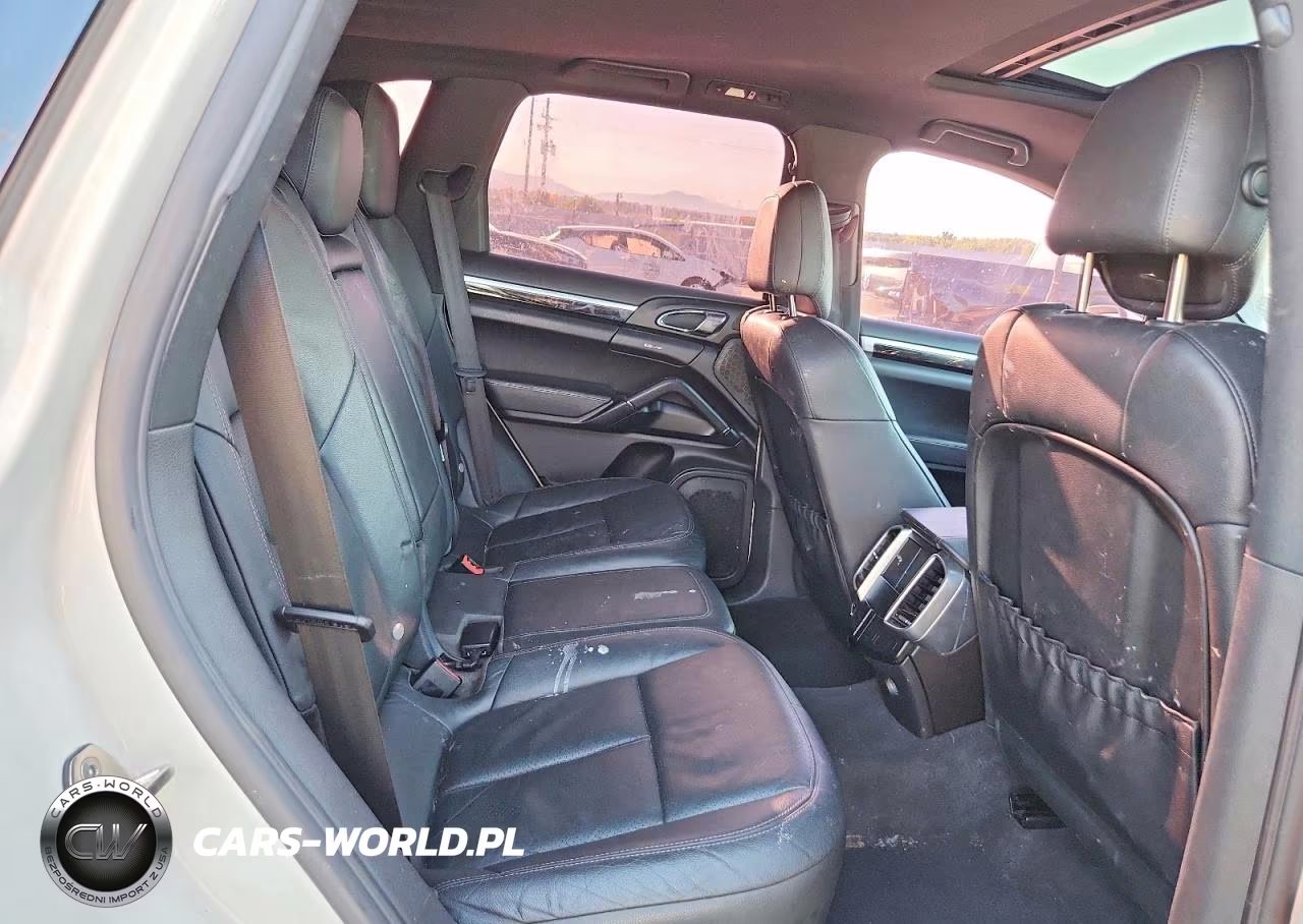 2011 Porsche Cayenne VIN:WP1AA2A24BLA03769 - 11