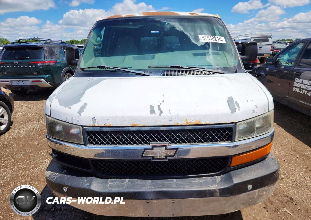 2004 Chevrolet Express G3500 VIN:1GAHG39U241207388 - 5