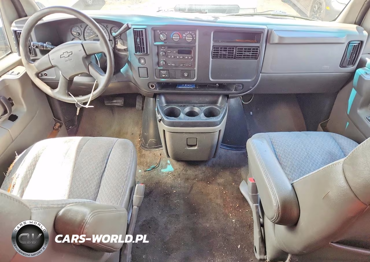 2004 Chevrolet Express G3500 VIN:1GAHG39U241207388 - 8