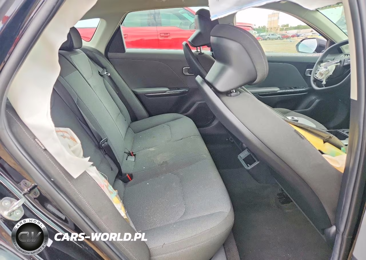 2025 Kia K4 Lxs VIN:3KPFT4DE8SE039007 - 10
