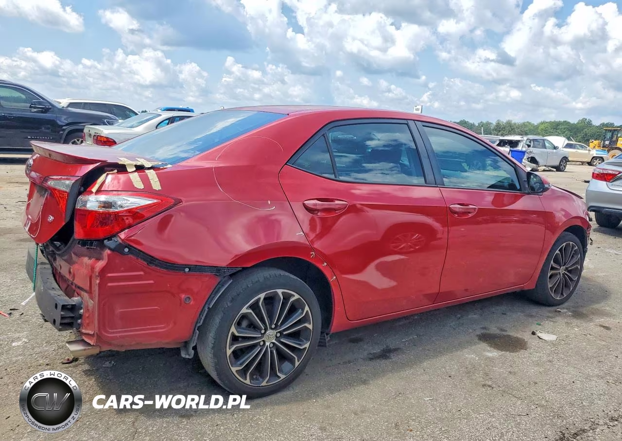 2015 Toyota Corolla S Plus VIN:2T1BURHE1FC411357 - 3